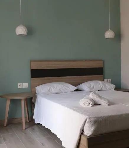 Chriselia 1 * Néa Ródha