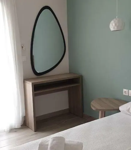 Chriselia 1 Apartamento *